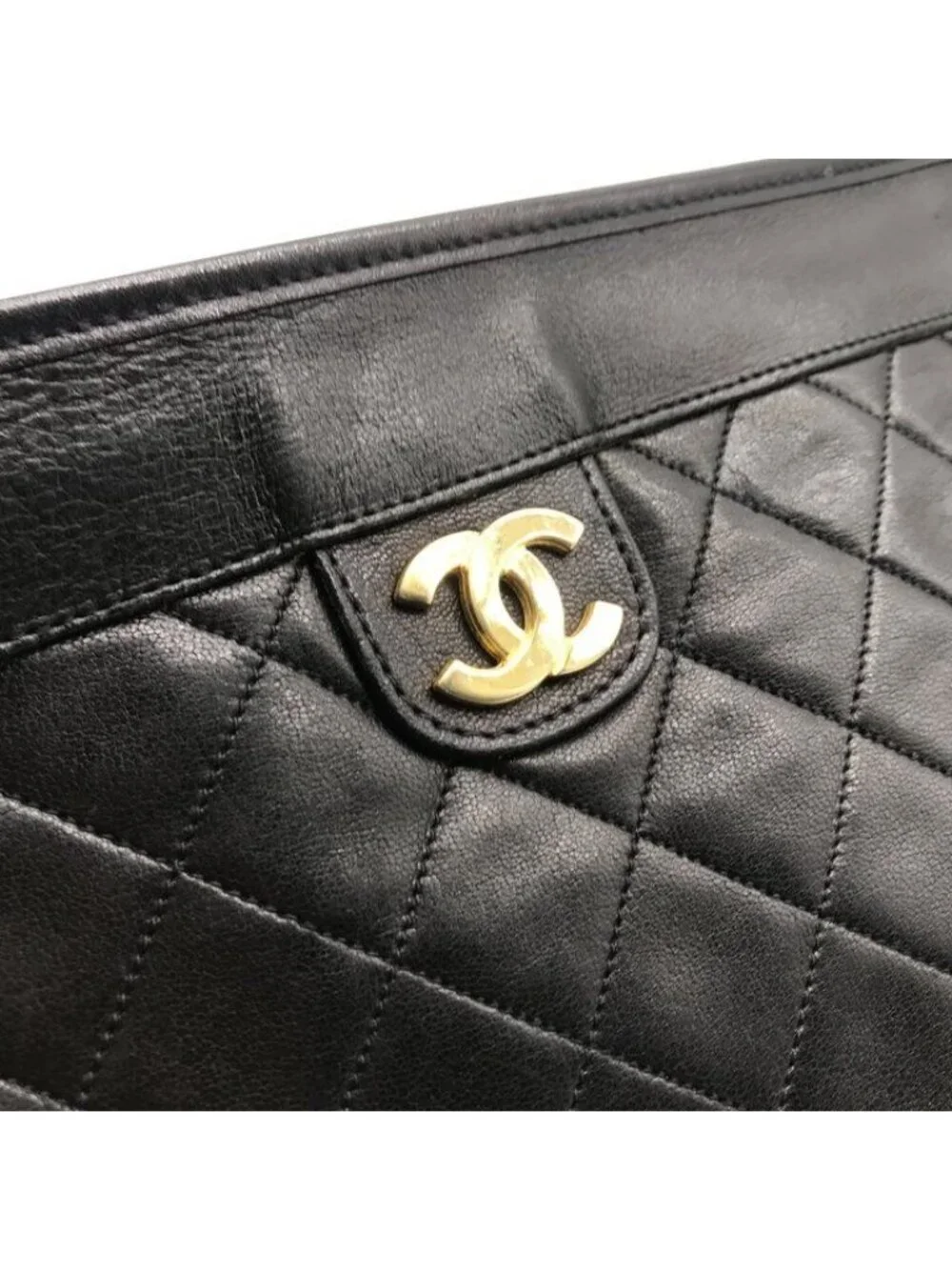 Chanel Quilted Clutch Black Gold